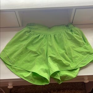 Highlighter Lululemon Hotty Hot Shorts, Size 2, 4 inch